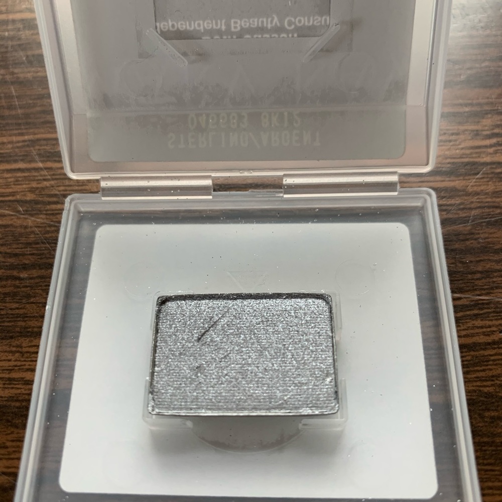 Mary Kay eye shadow